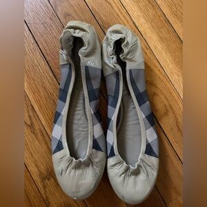 Burberry flats